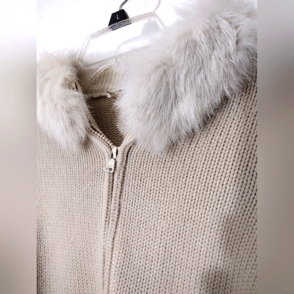 Womens sweater PM